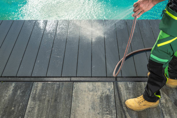 Best Garage Pressure Washing  in Stockton, IL